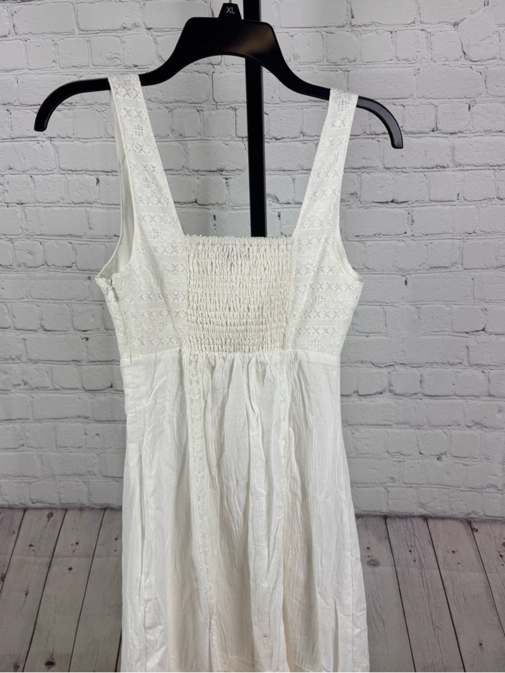 Lulu’s Esmeray White Lace Sleeveless Tiered Midi Dress Size XS - Picture 9 of 10